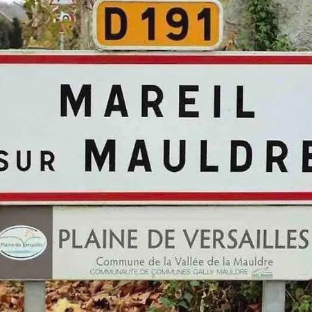 Casa de hóspedes Location D'une Maisonnette Au Coin Du Feu Mareil-sur-Mauldre