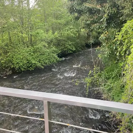 Location D'une Maisonnette Au Coin Du Feu *